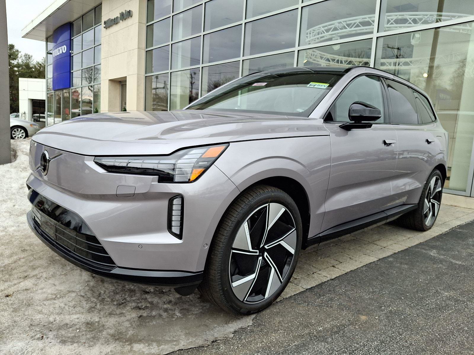 New 2026 Volvo EX90 Ultra image 2