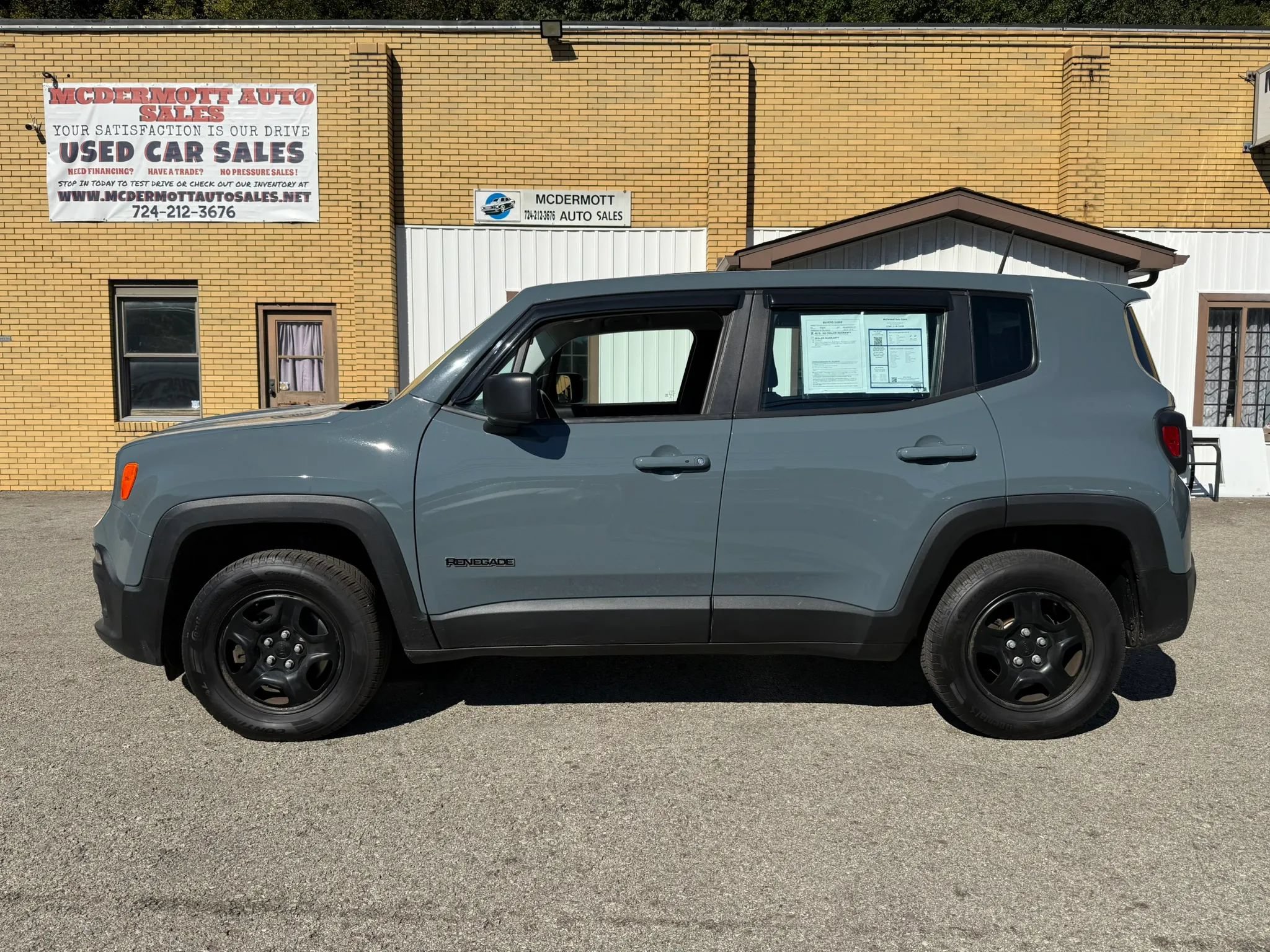 Used 2017 Jeep Renegade Sport w/ Power & Air Group AWD/4WD image 2