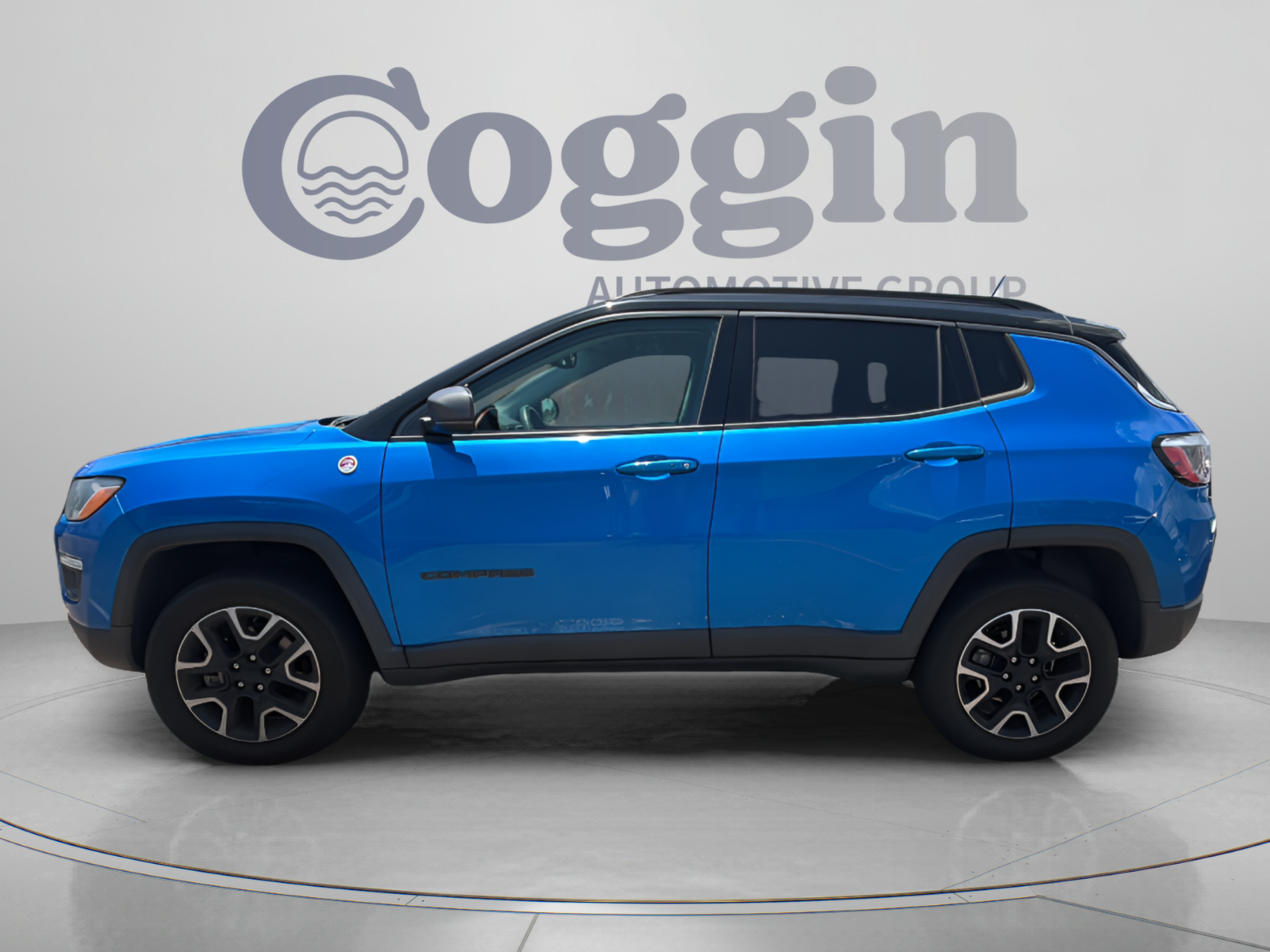 Used 2021 Jeep Compass Trailhawk AWD/4WD image 2