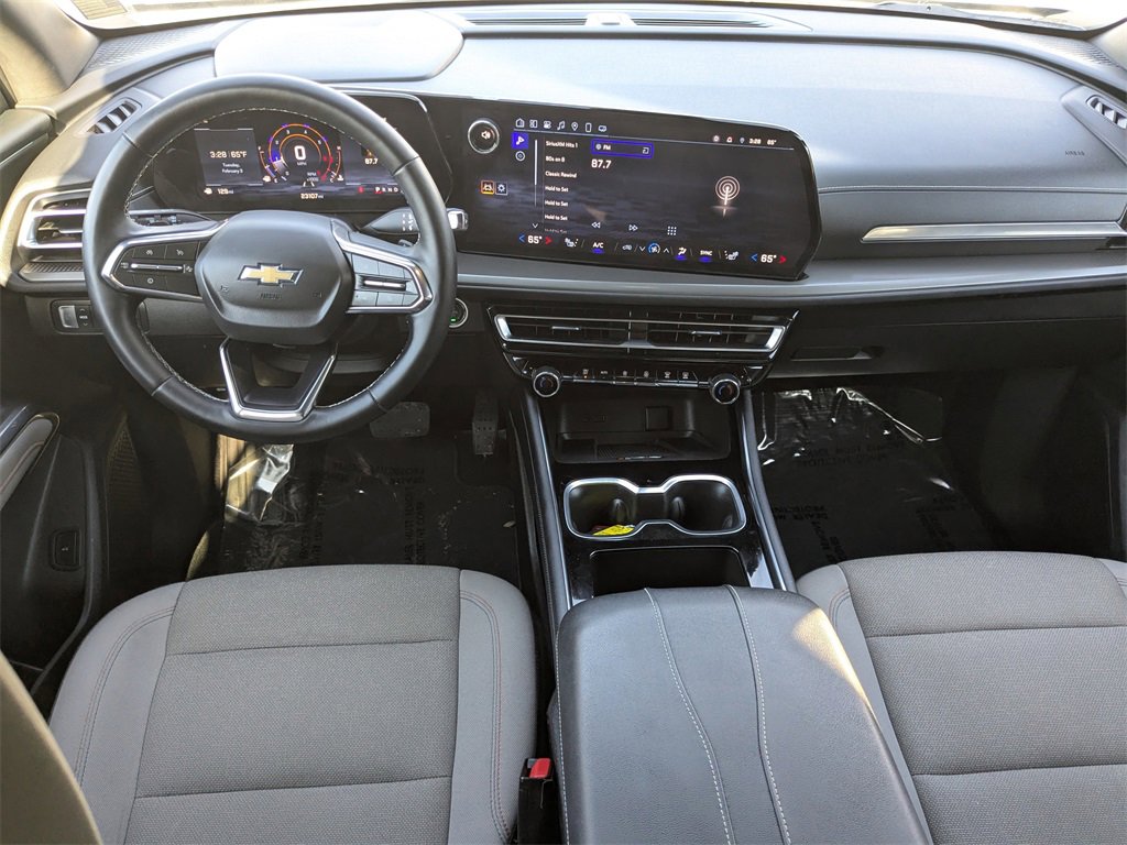 Certified 2025 Chevrolet Traverse LT image 12