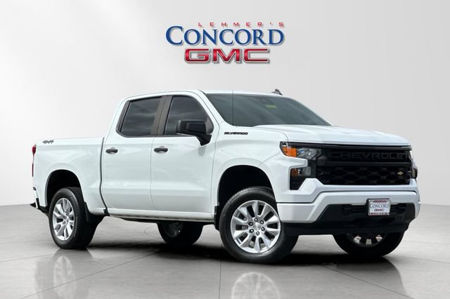 Used 2022 Chevrolet Silverado 1500 Custom AWD/4WD image 1