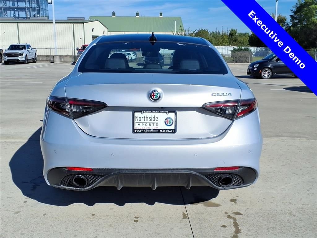 New 2025 Alfa Romeo Giulia w/ Driving Assist Package RWD image 9