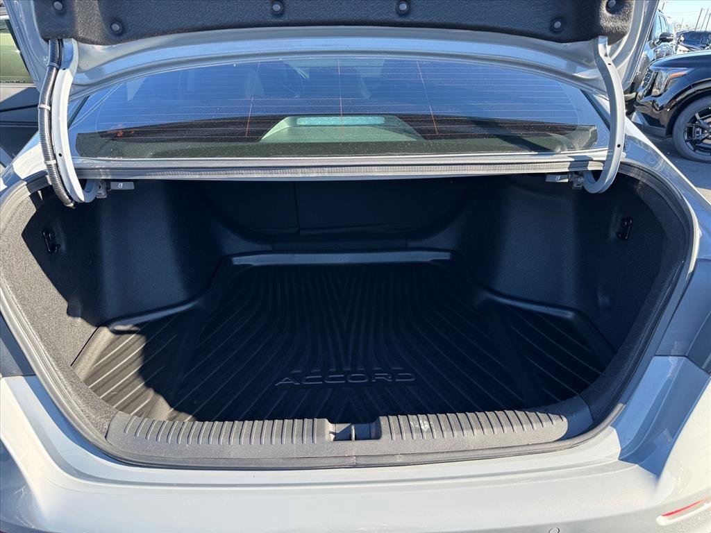Used 2023 Honda Accord Touring image 10