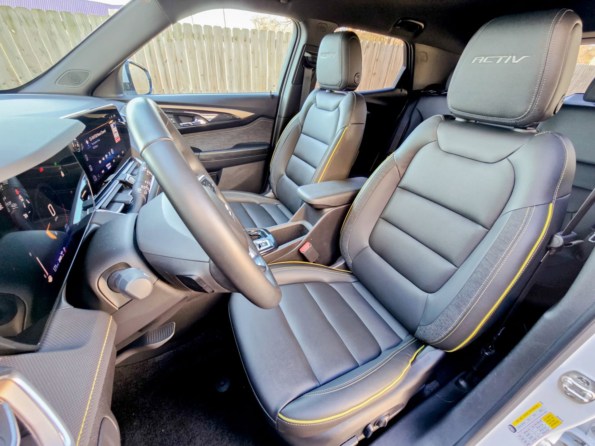 Used 2024 Chevrolet TrailBlazer ACTIV w/ Convenience Package image 32