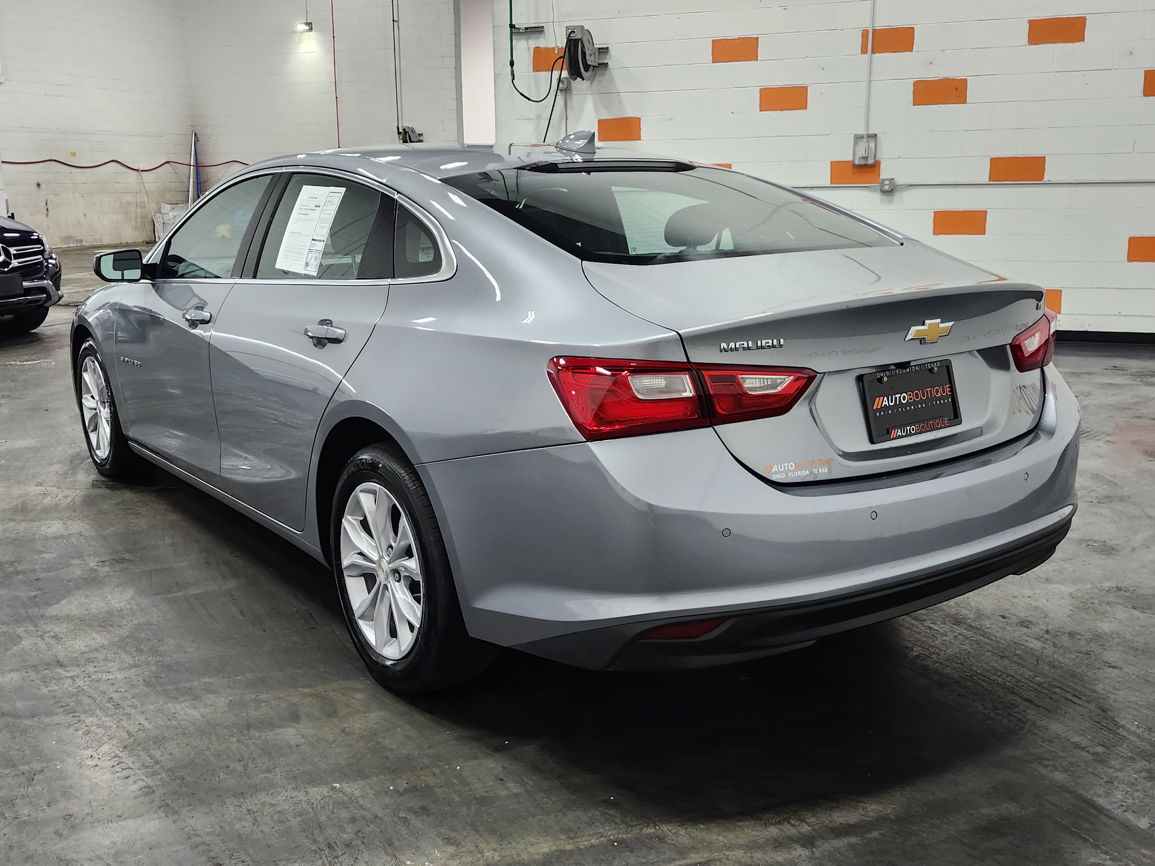 Used 2025 Chevrolet Malibu LT image 8
