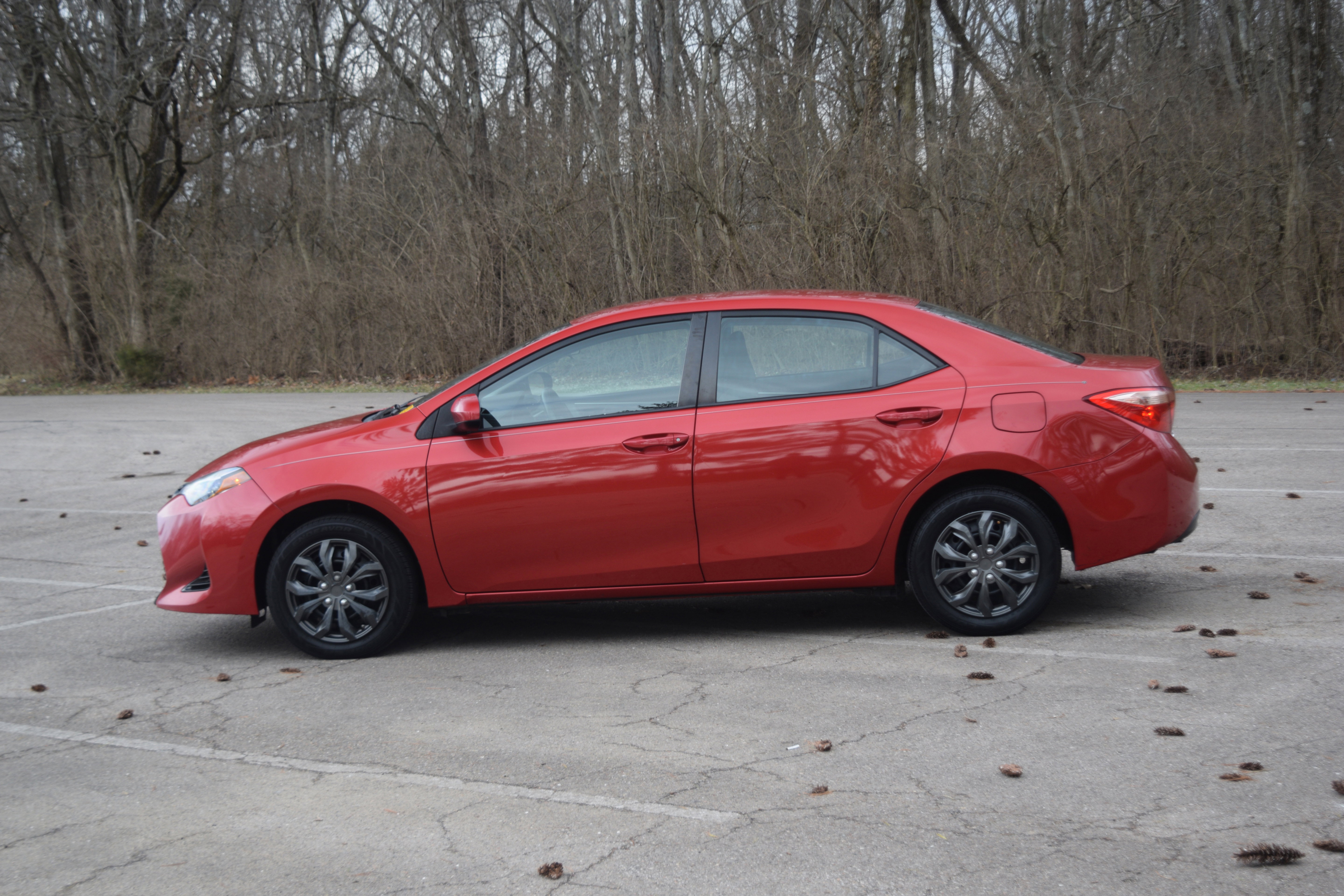 Used 2018 Toyota Corolla LE image 21