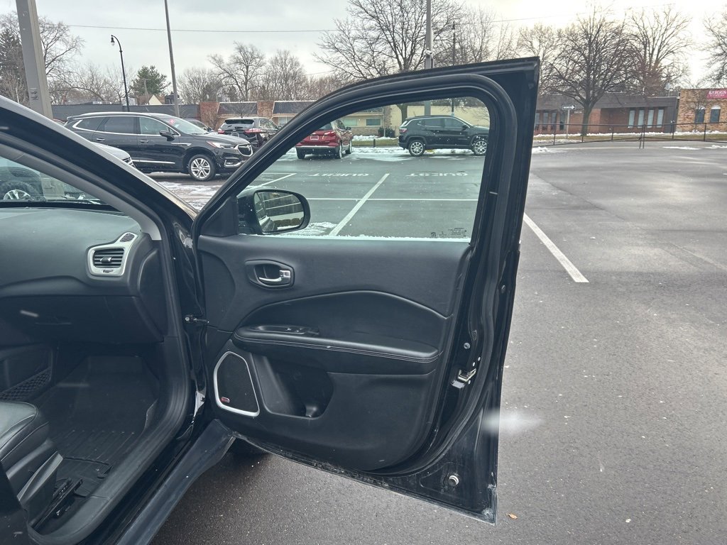 Used 2019 Jeep Compass High Altitude image 18