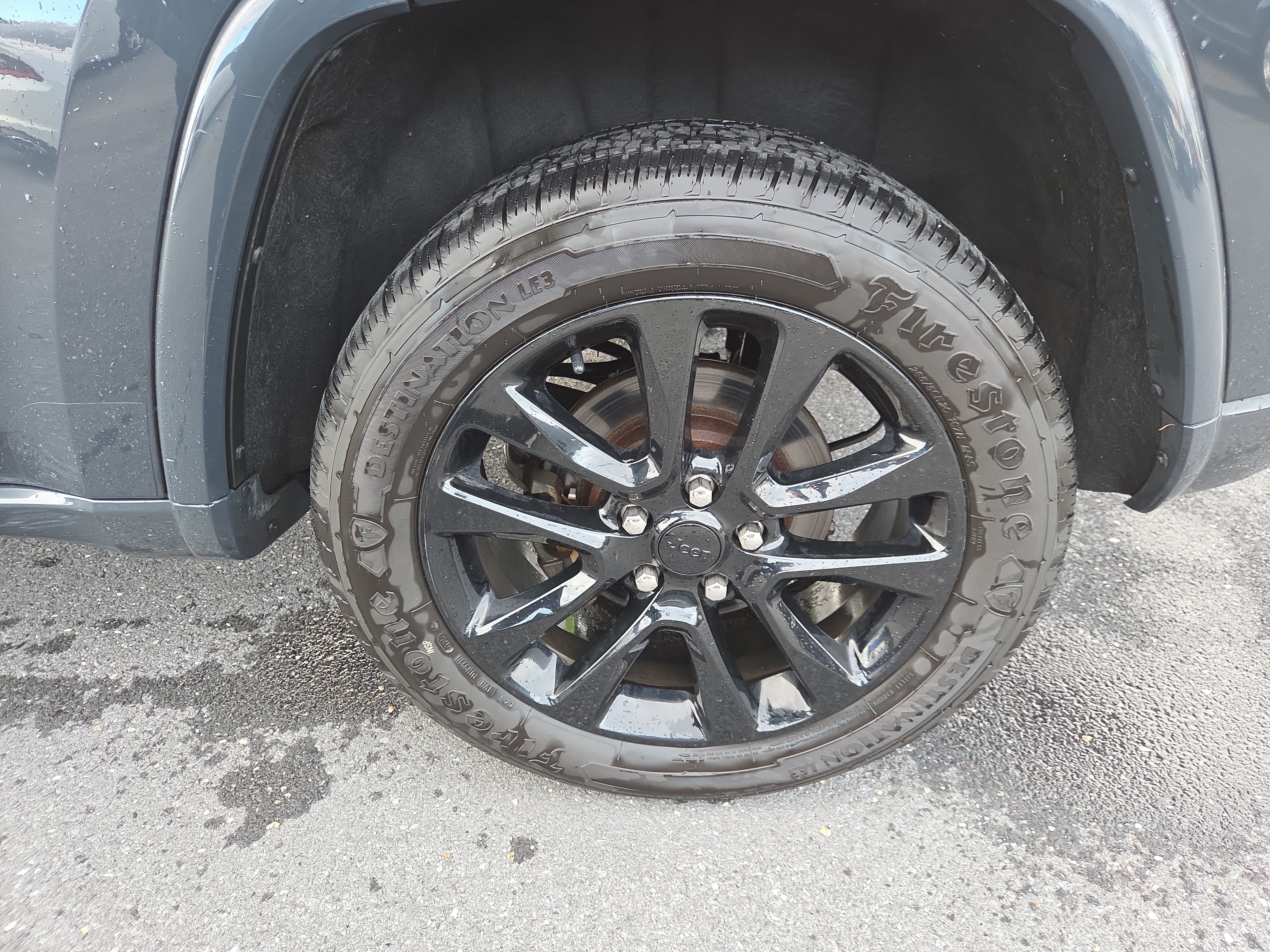 Used 2018 Jeep Grand Cherokee Altitude AWD/4WD image 26