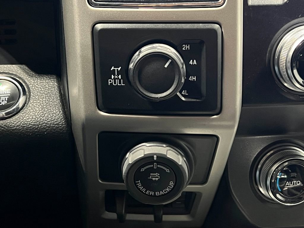 Used 2019 Ford F150 Lariat w/ Equipment Group 502A Luxury AWD/4WD image 32