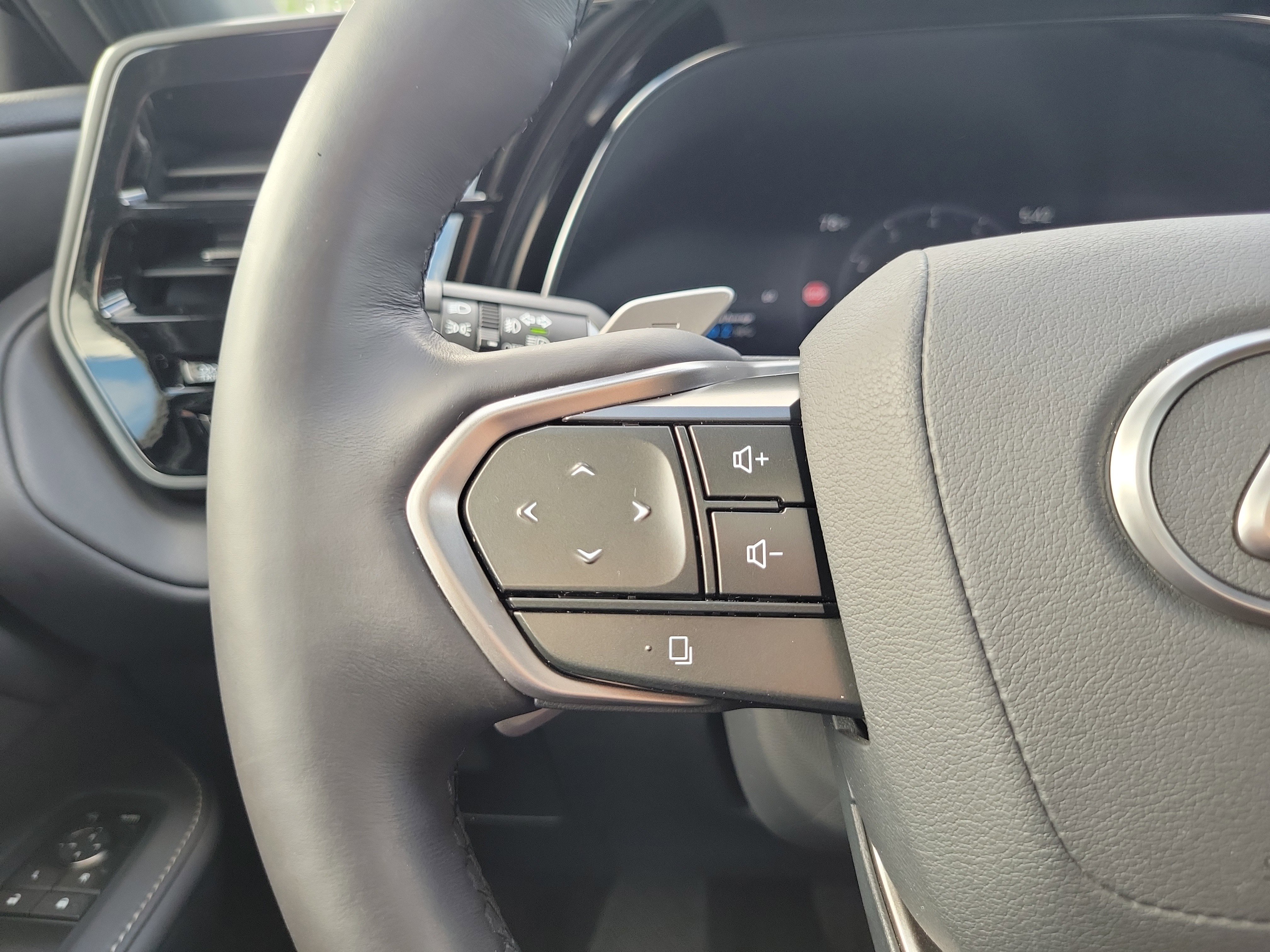 Used 2024 Lexus TX 350 FWD image 21