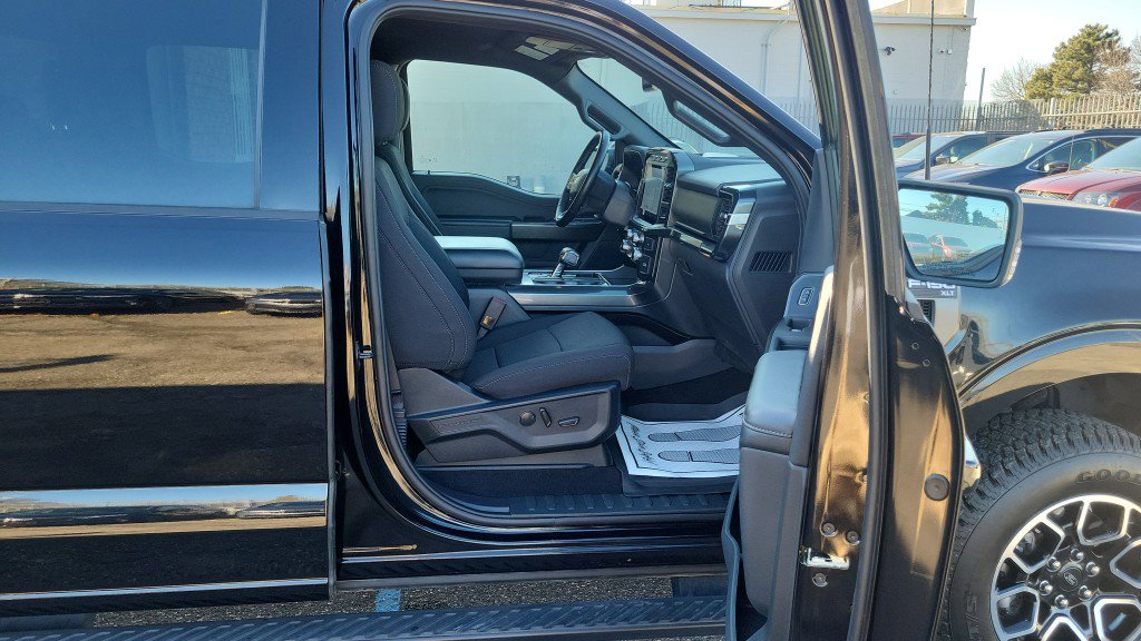 Used 2023 Ford F150 XLT w/ Equipment Group 302A High AWD/4WD image 17