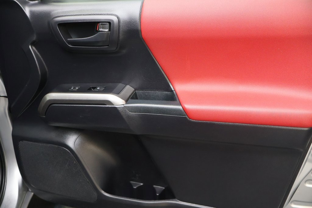Used 2021 Toyota Tacoma SR5 image 12