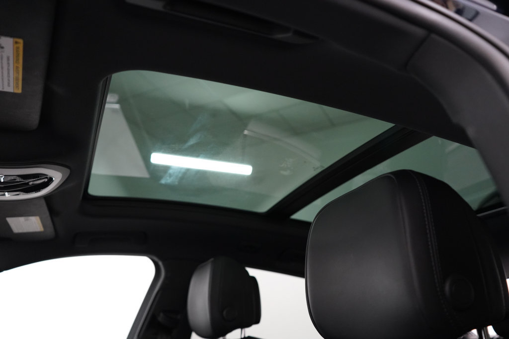 Used 2023 Porsche Macan S AWD/4WD image 22