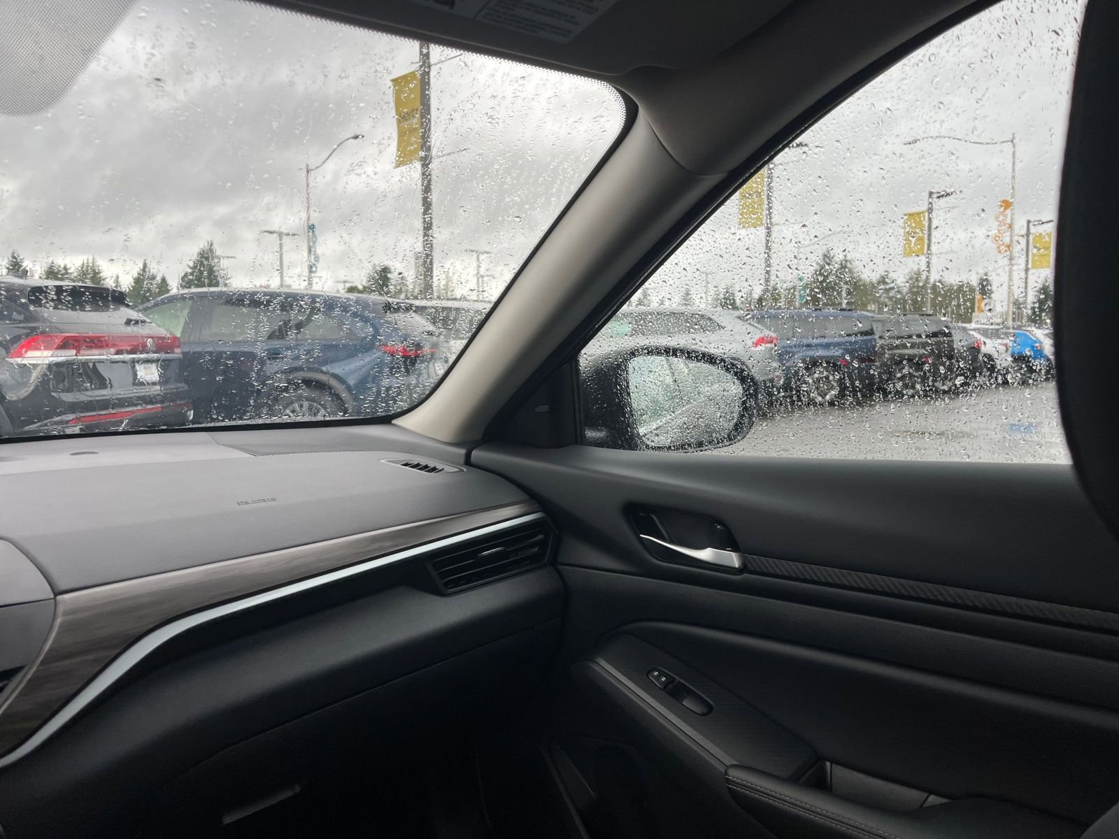 Used 2025 Nissan Altima 2.5 SV image 35