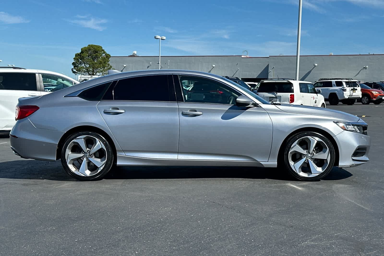 Used 2020 Honda Accord LX image 6