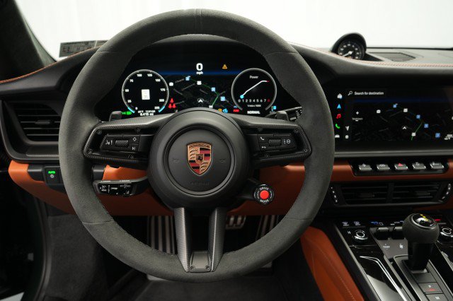 Used 2026 Porsche 911 Carrera 4 GTS AWD/4WD image 31