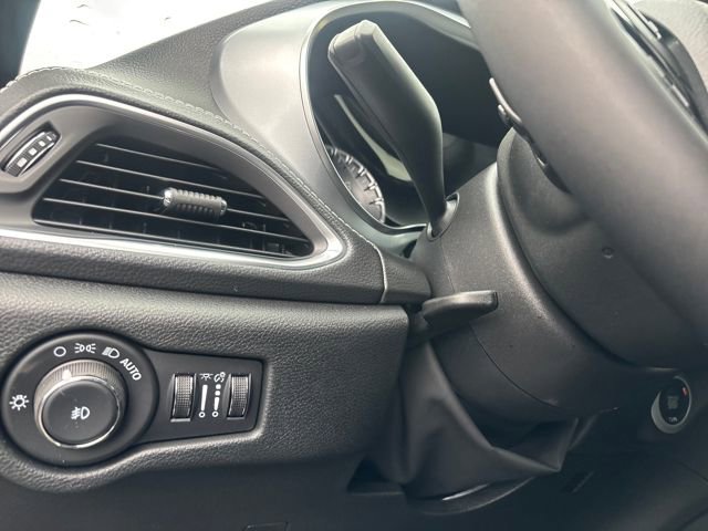 New 2026 Chrysler Pacifica Limited image 24