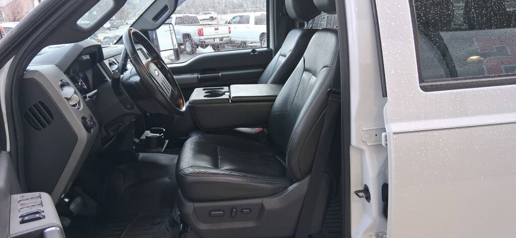 Used 2012 Ford F350 Lariat w/ Chrome Pkg image 23