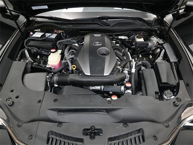 Used 2016 Lexus RC 200t image 19