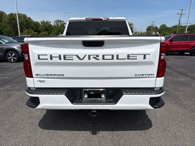 Used 2024 Chevrolet Silverado 1500 Custom AWD/4WD image 2