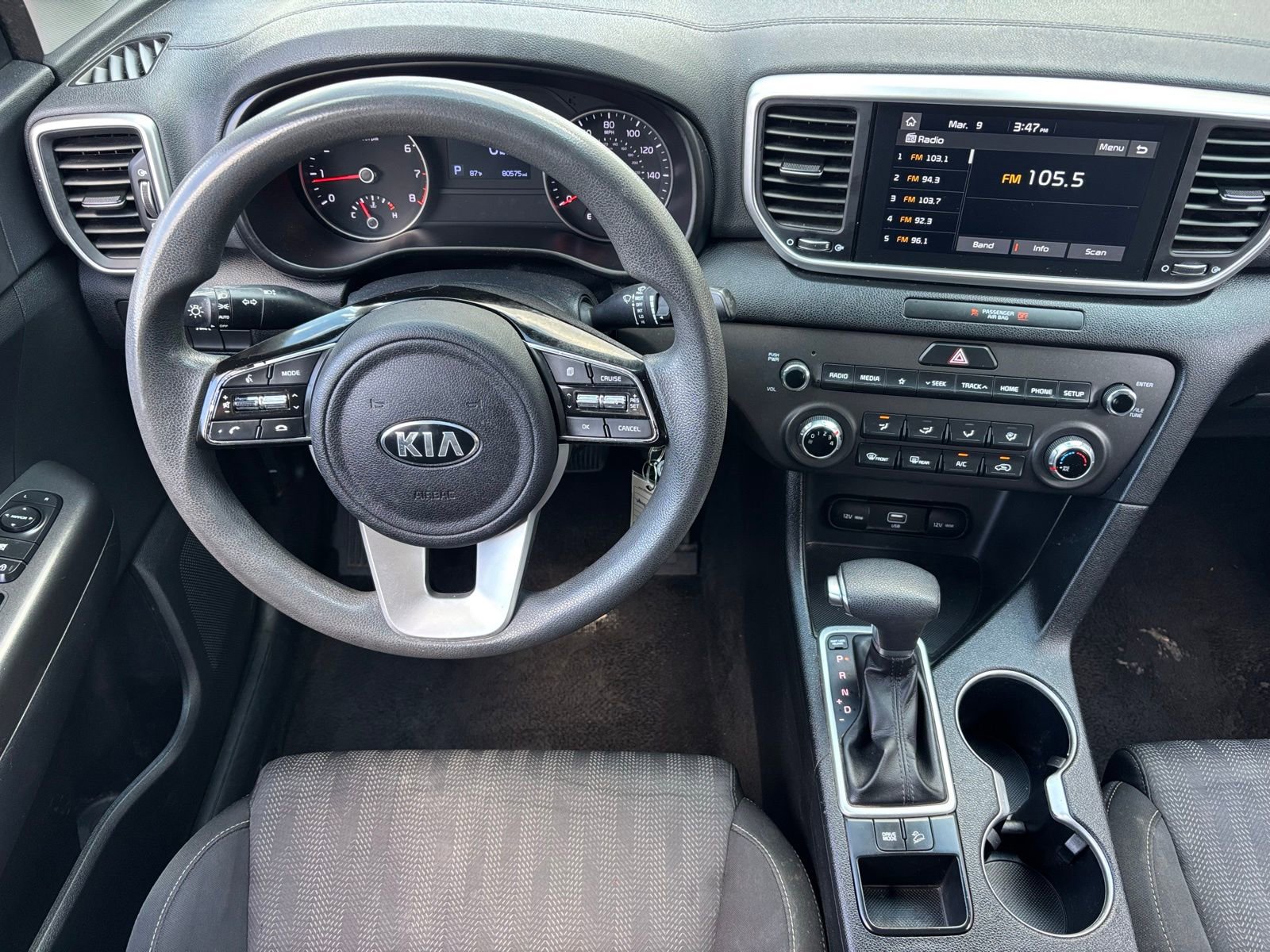 Used 2022 Kia Sportage LX image 3