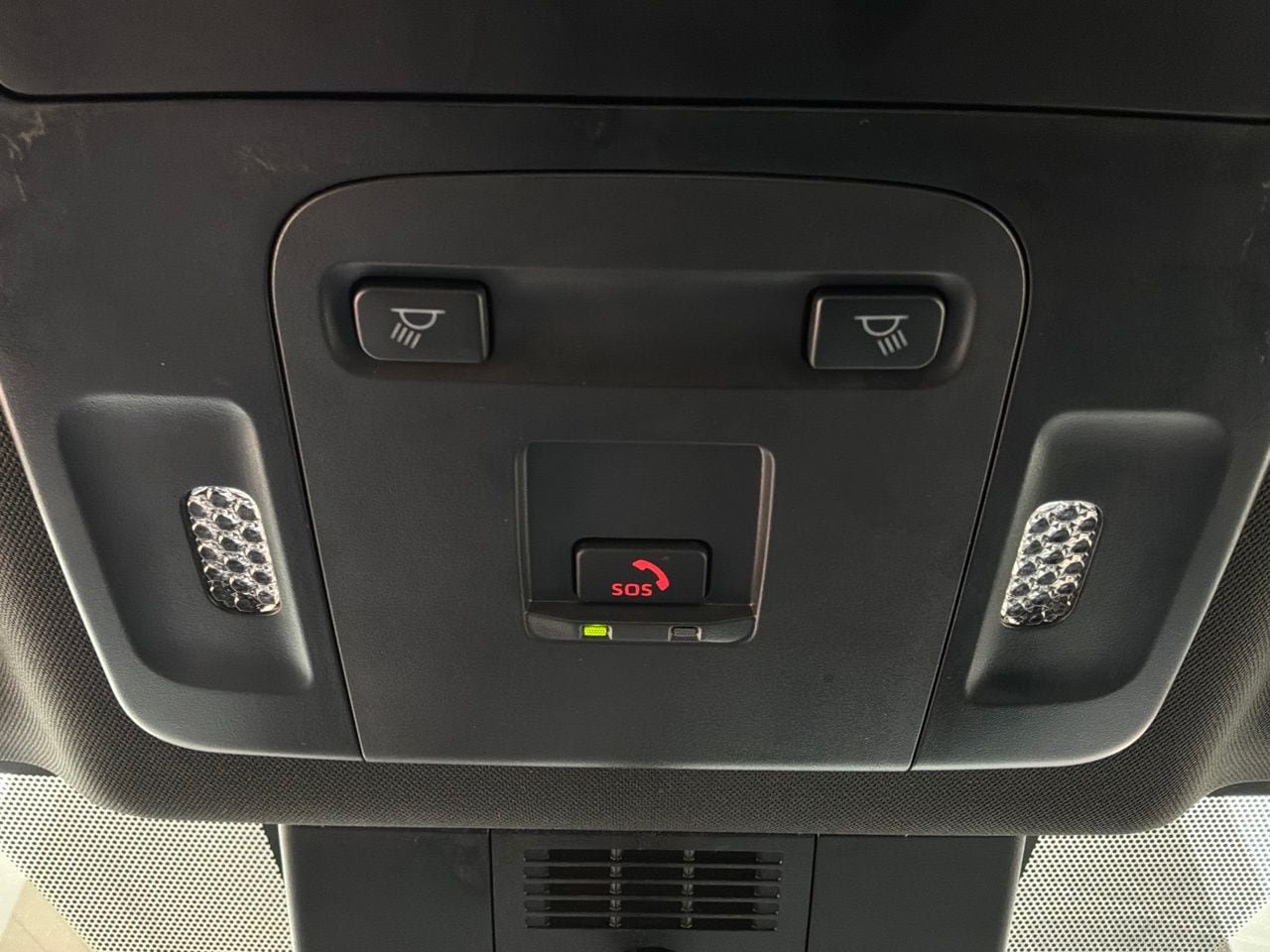 Used 2025 Toyota Camry SE FWD image 18