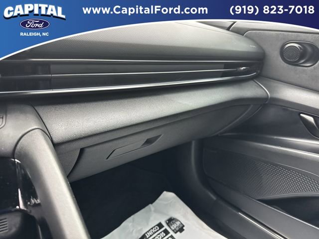 Used 2025 Hyundai Elantra N Base image 26