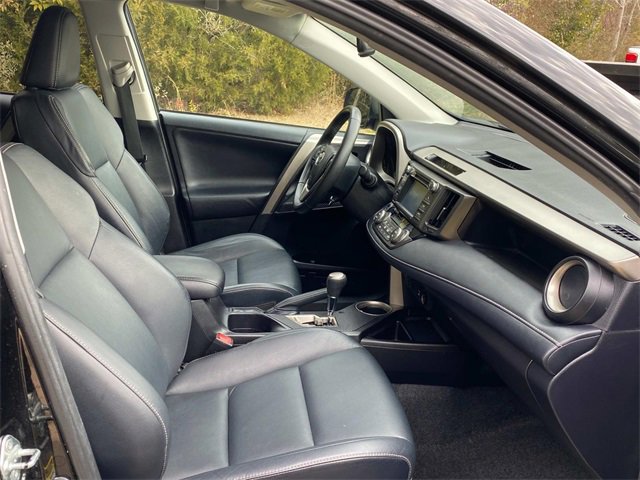 Used 2013 Toyota RAV4 Limited image 34