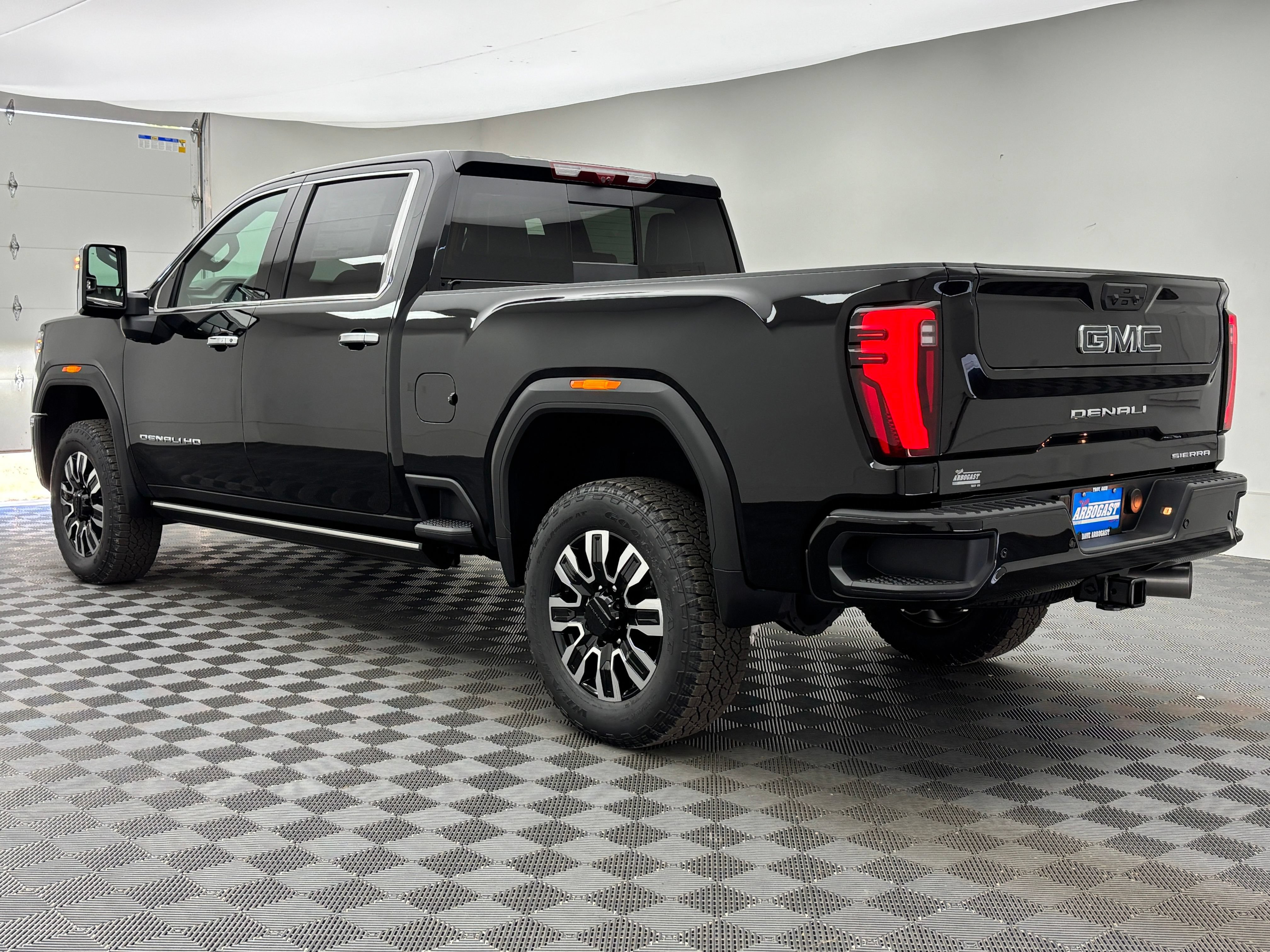 New 2026 GMC Sierra 2500 Denali Ultimate AWD/4WD image 14