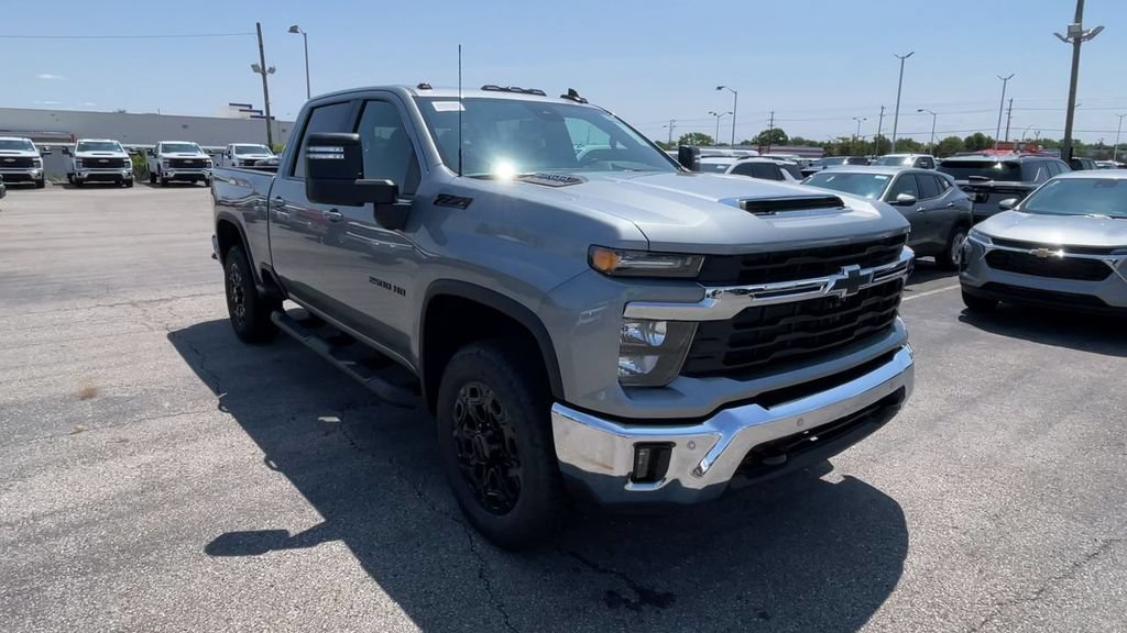 New 2026 Chevrolet Silverado 2500 LT w/ All Star Edition AWD/4WD image 4