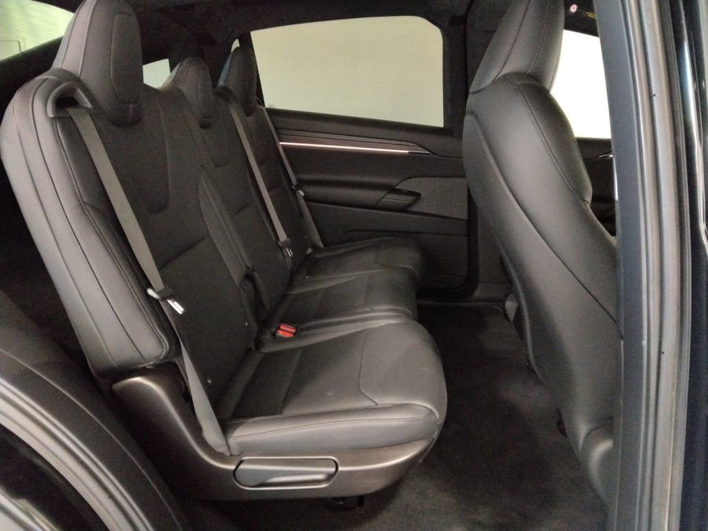Used 2026 Tesla Model X image 34