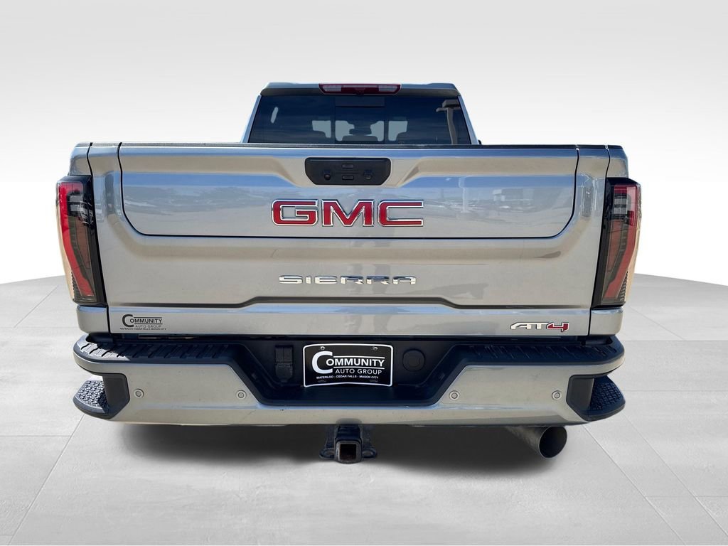 Used 2025 GMC Sierra 2500 AT4 AWD/4WD image 5