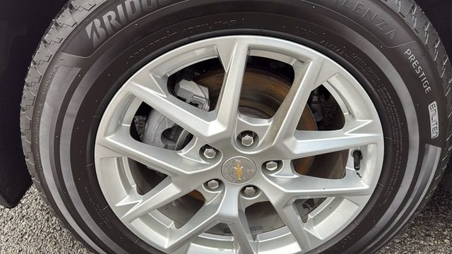 Used 2023 Chevrolet Equinox LS image 15