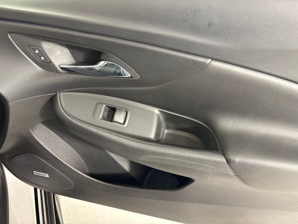 Used 2018 Chevrolet Volt Premier w/ Driver Confidence Package FWD image 15