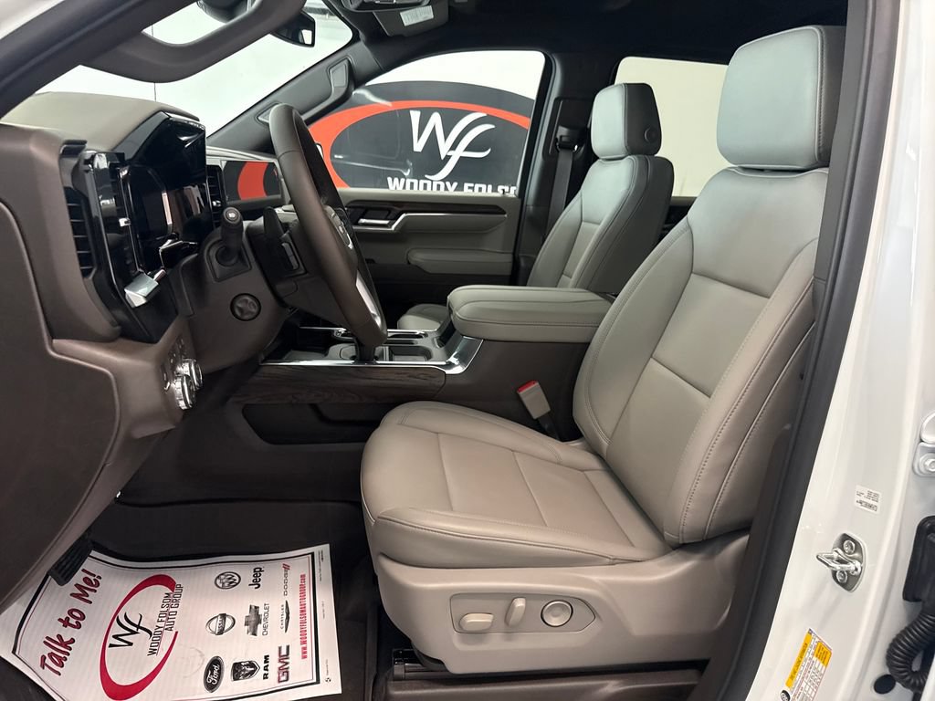 New 2026 GMC Sierra 1500 SLT w/ SLT Premium Package AWD/4WD image 12