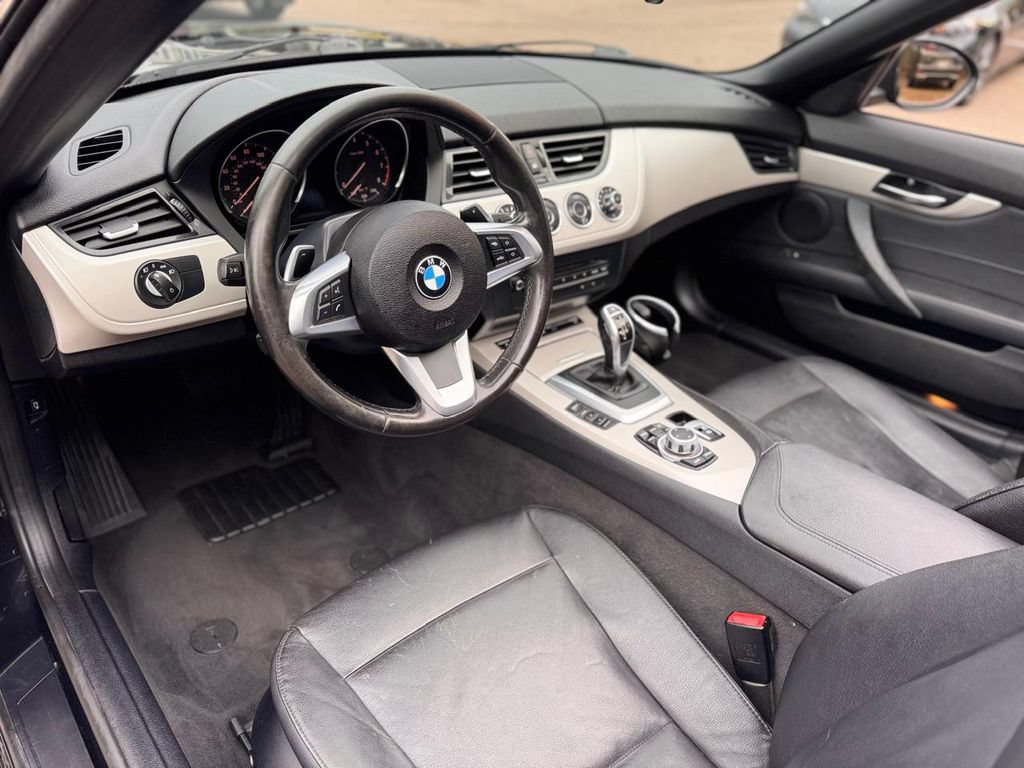 Used 2015 BMW Z4 sDrive28i RWD image 15