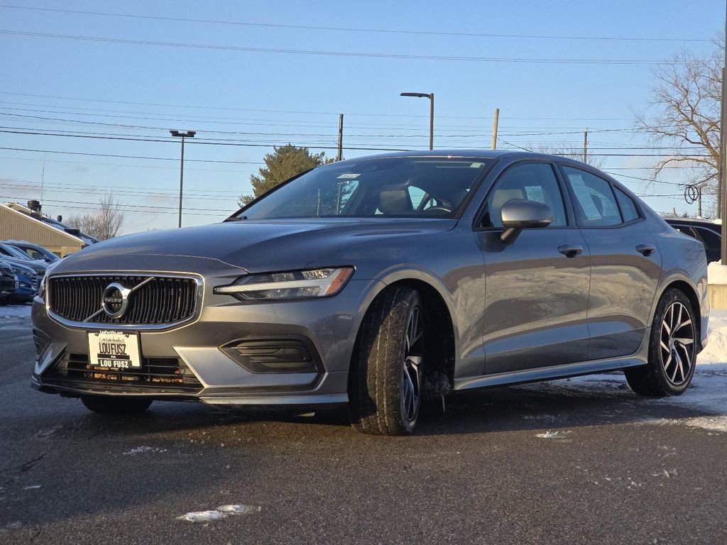 Used 2019 Volvo S60 T6 Momentum image 11