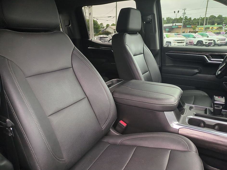 Used 2023 Chevrolet Silverado 1500 LTZ AWD/4WD image 34