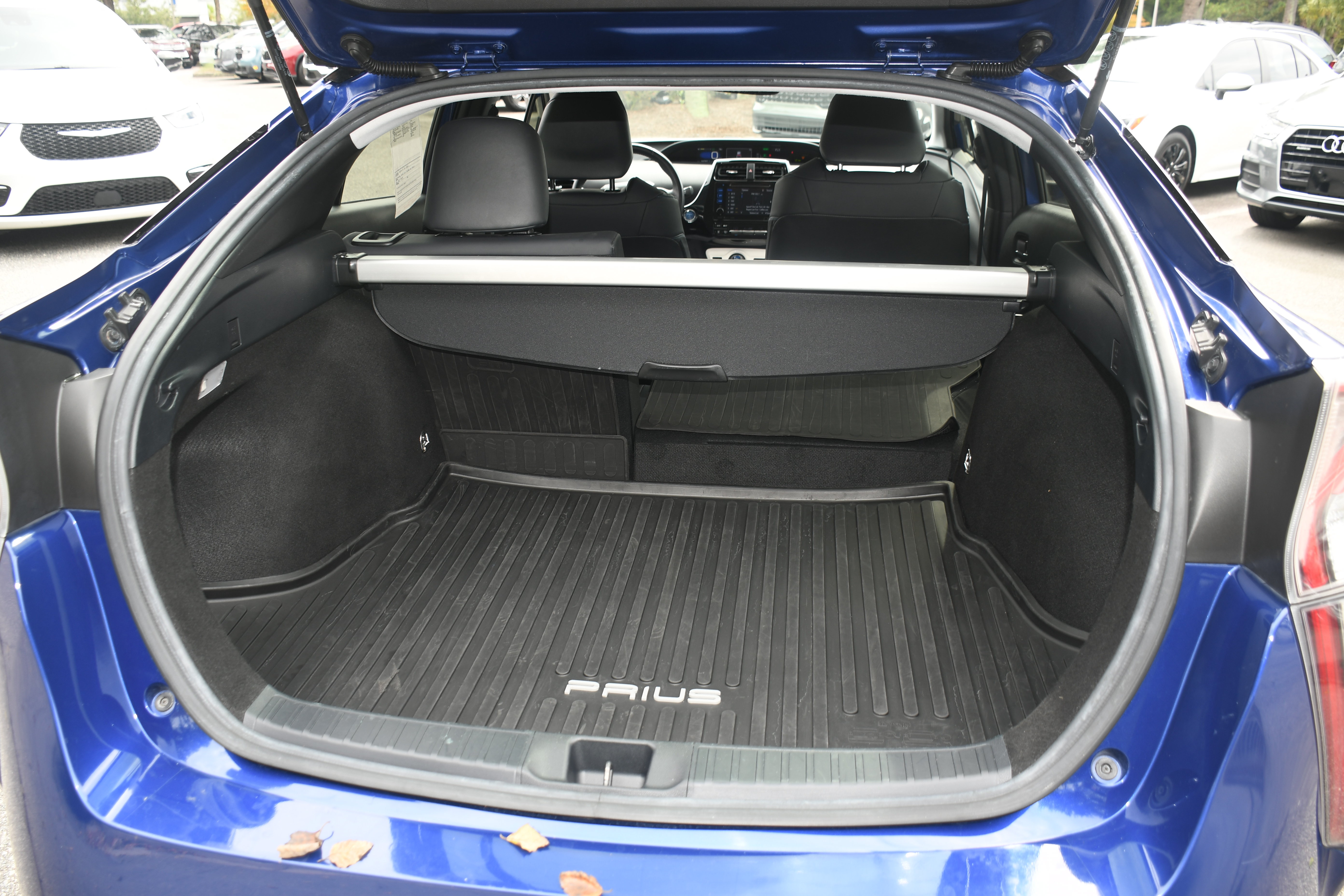 Used 2016 Toyota Prius Four Touring FWD image 16