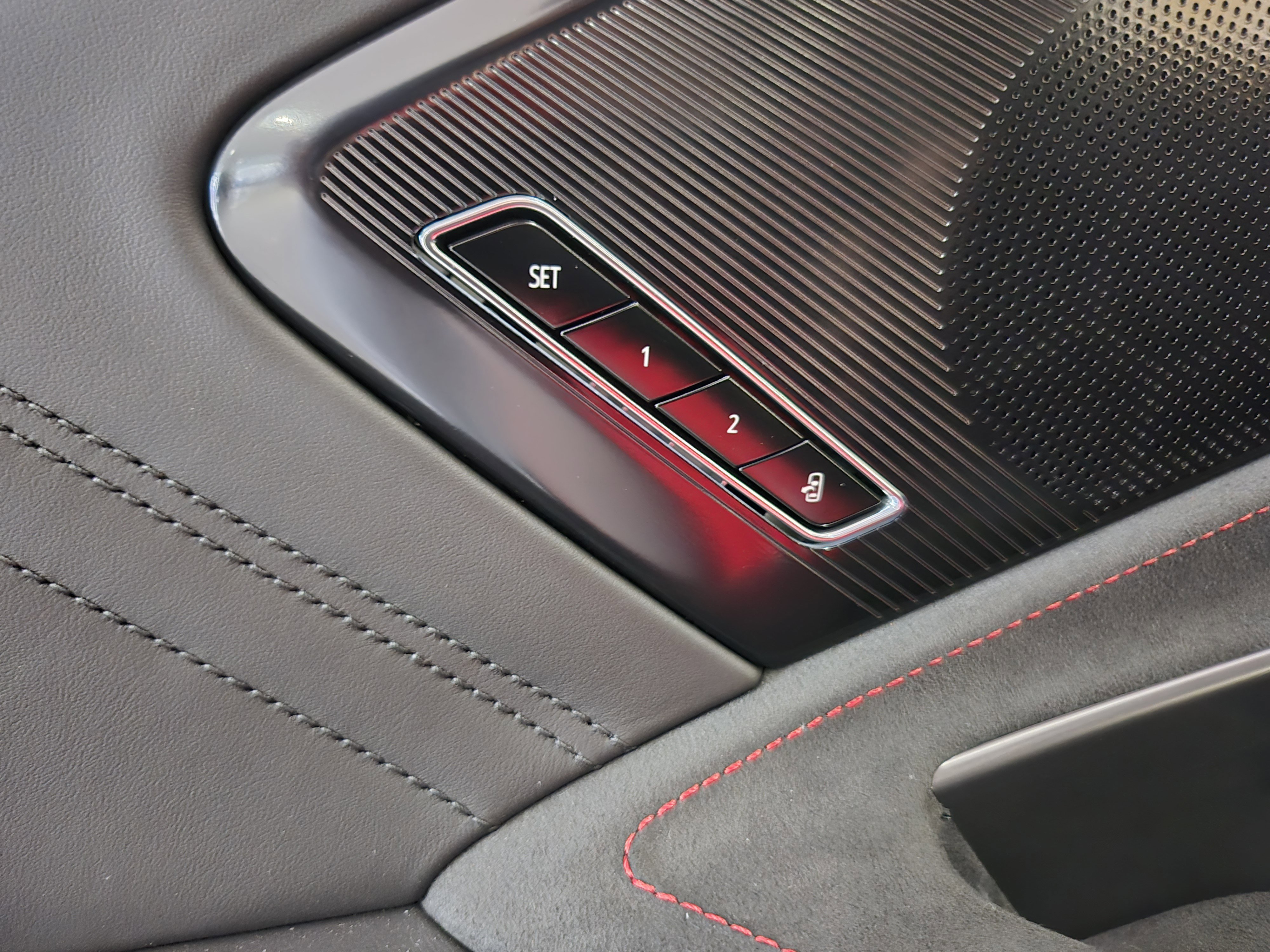 New 2026 Chevrolet Corvette Z06 w/ Z07 Performance Package image 17