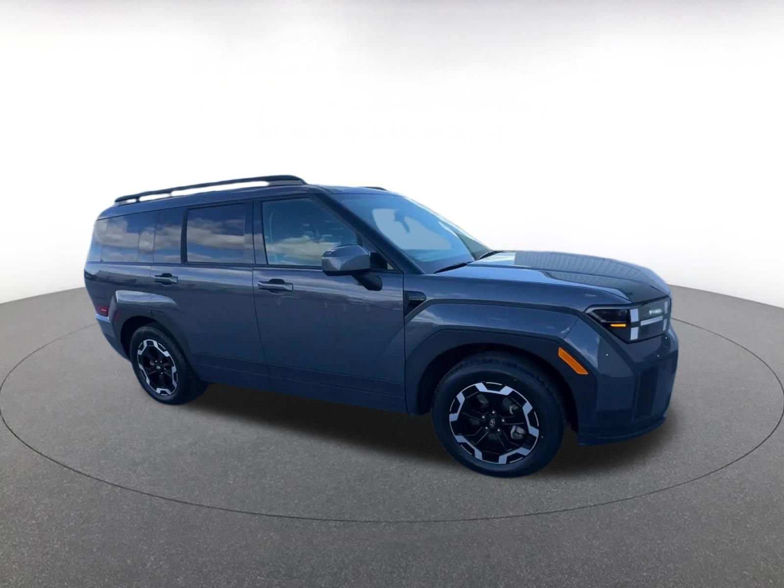 Used 2025 Hyundai Santa Fe SEL image 2