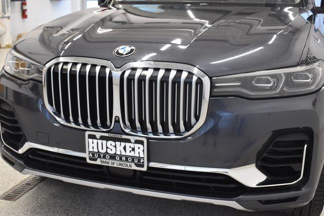 Used 2019 BMW X7 xDrive50i w/ Cold Weather Package AWD/4WD image 14