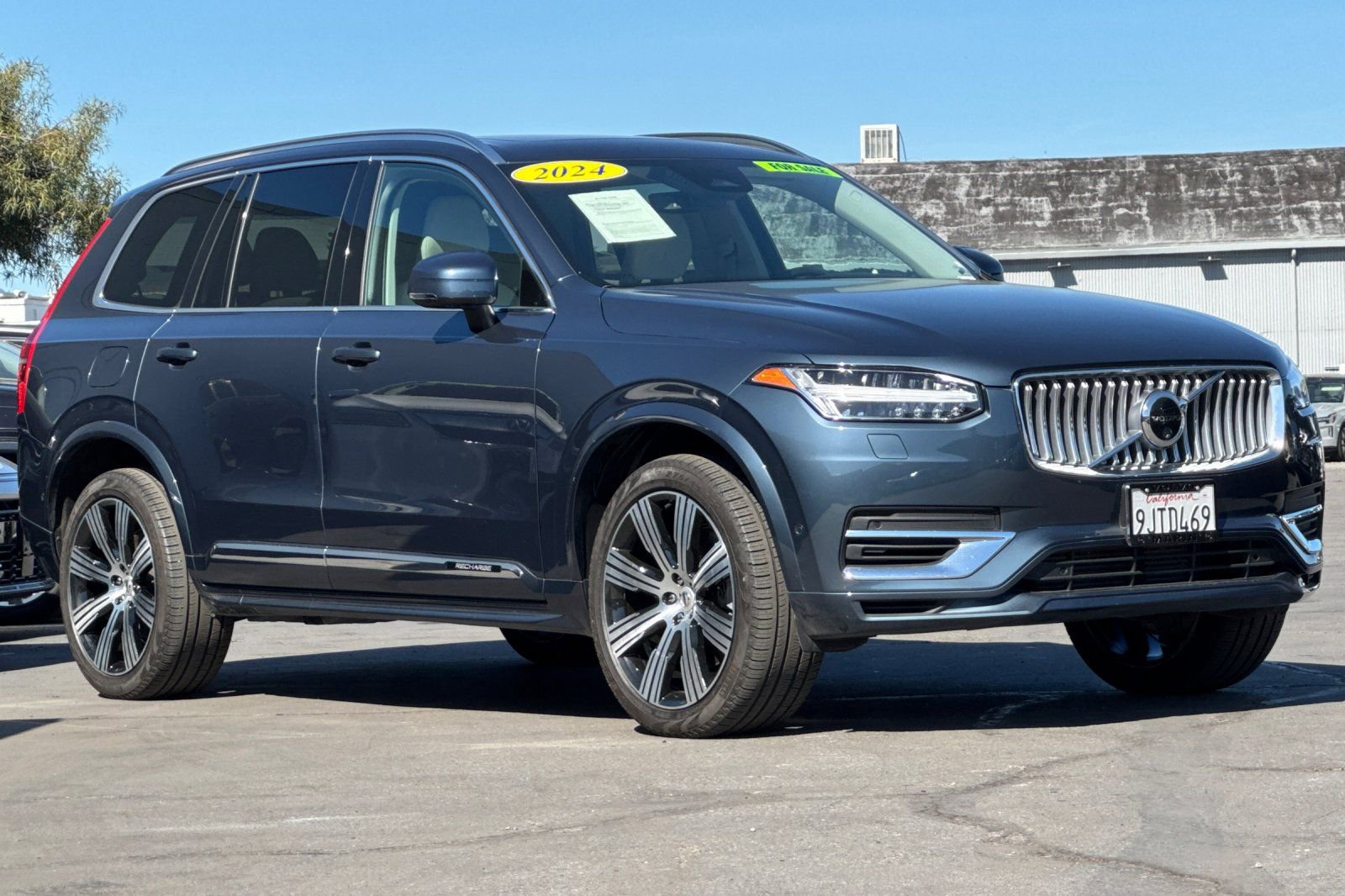 Certified 2024 Volvo XC90 T8 Plus w/ Protection Package Premier image 10