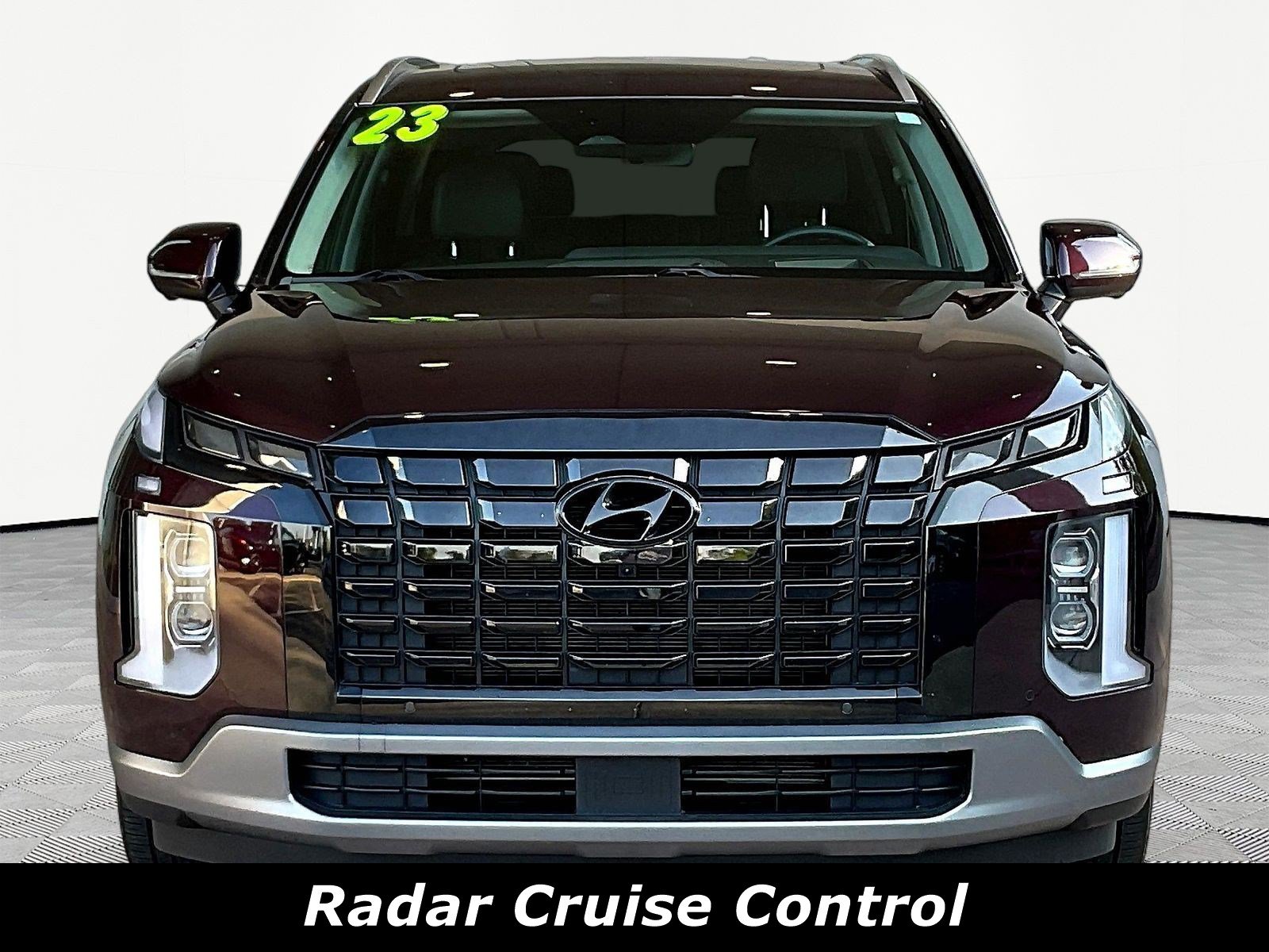 Used 2023 Hyundai Palisade Limited FWD image 2