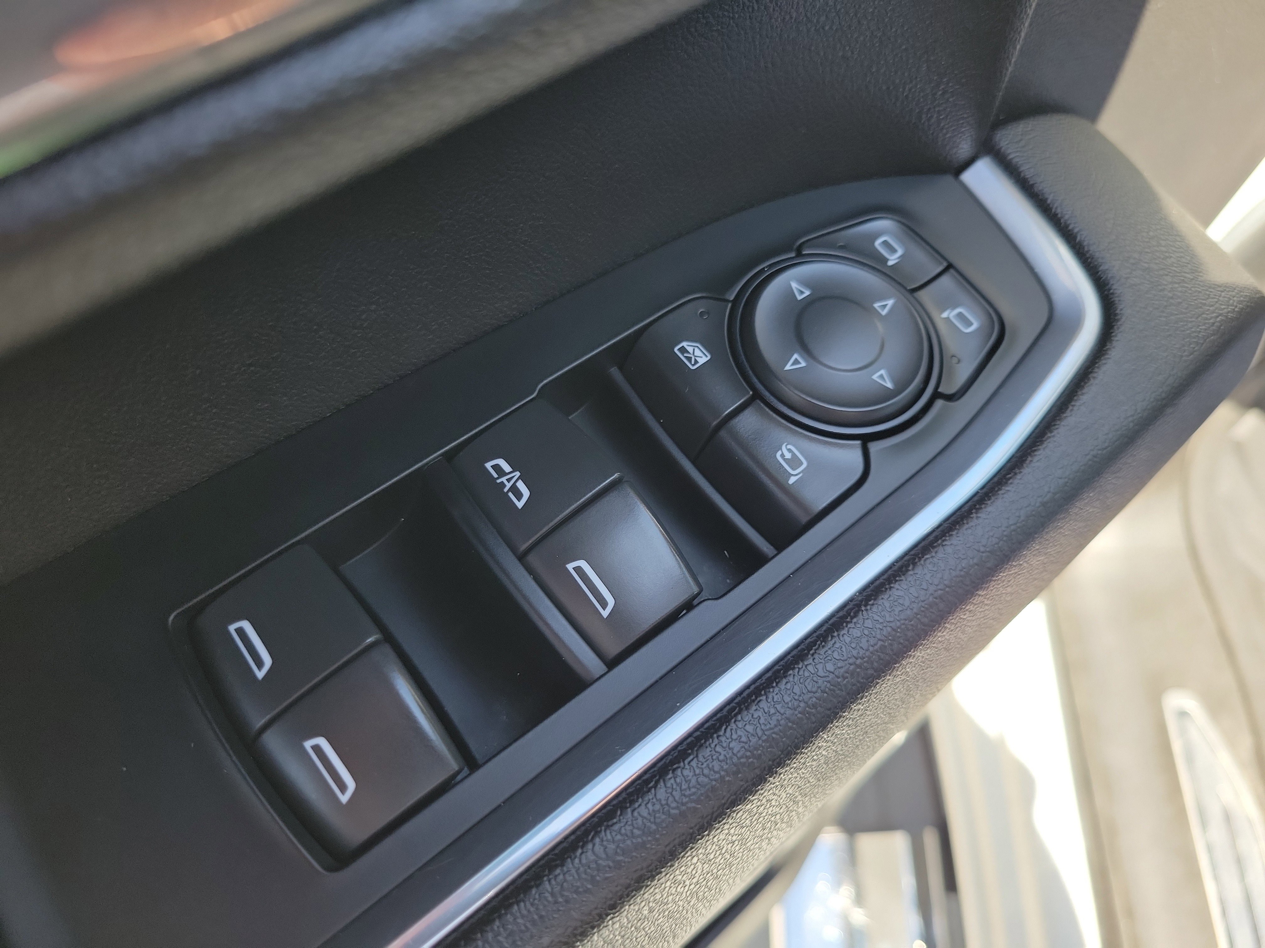 Certified 2024 Chevrolet Silverado 2500 LT AWD/4WD image 17