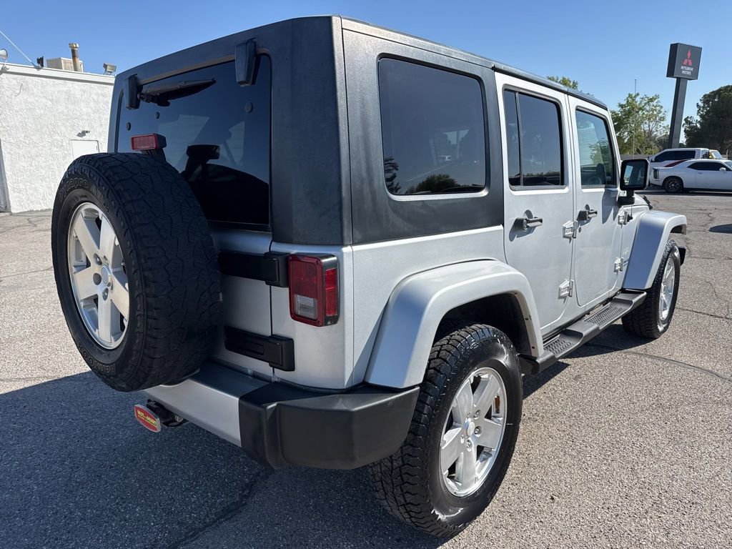Used 2008 Jeep Wrangler Unlimited Sahara w/ Dual Top Group AWD/4WD image 7