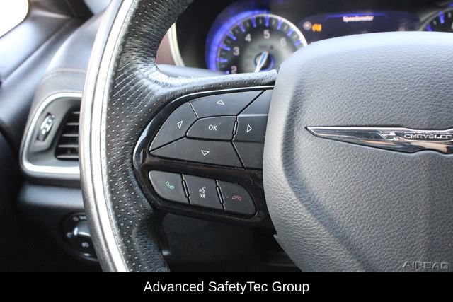 Used 2020 Chrysler Pacifica Limited FWD image 7