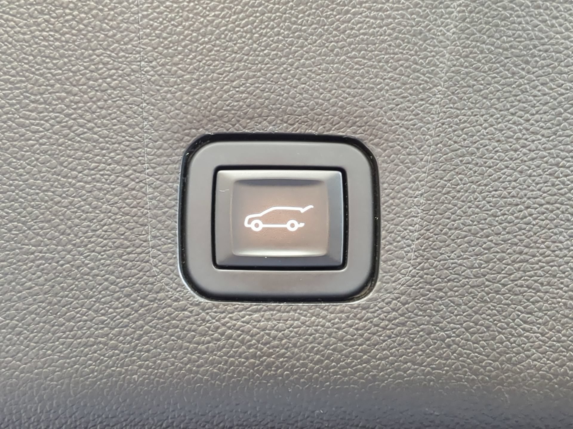 Used 2019 Chevrolet Traverse High Country AWD/4WD image 47