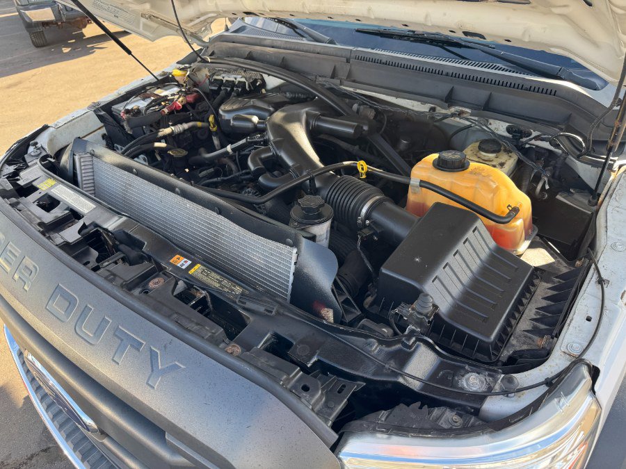 Used 2014 Ford F550 4x4 Regular Cab Super Duty image 22