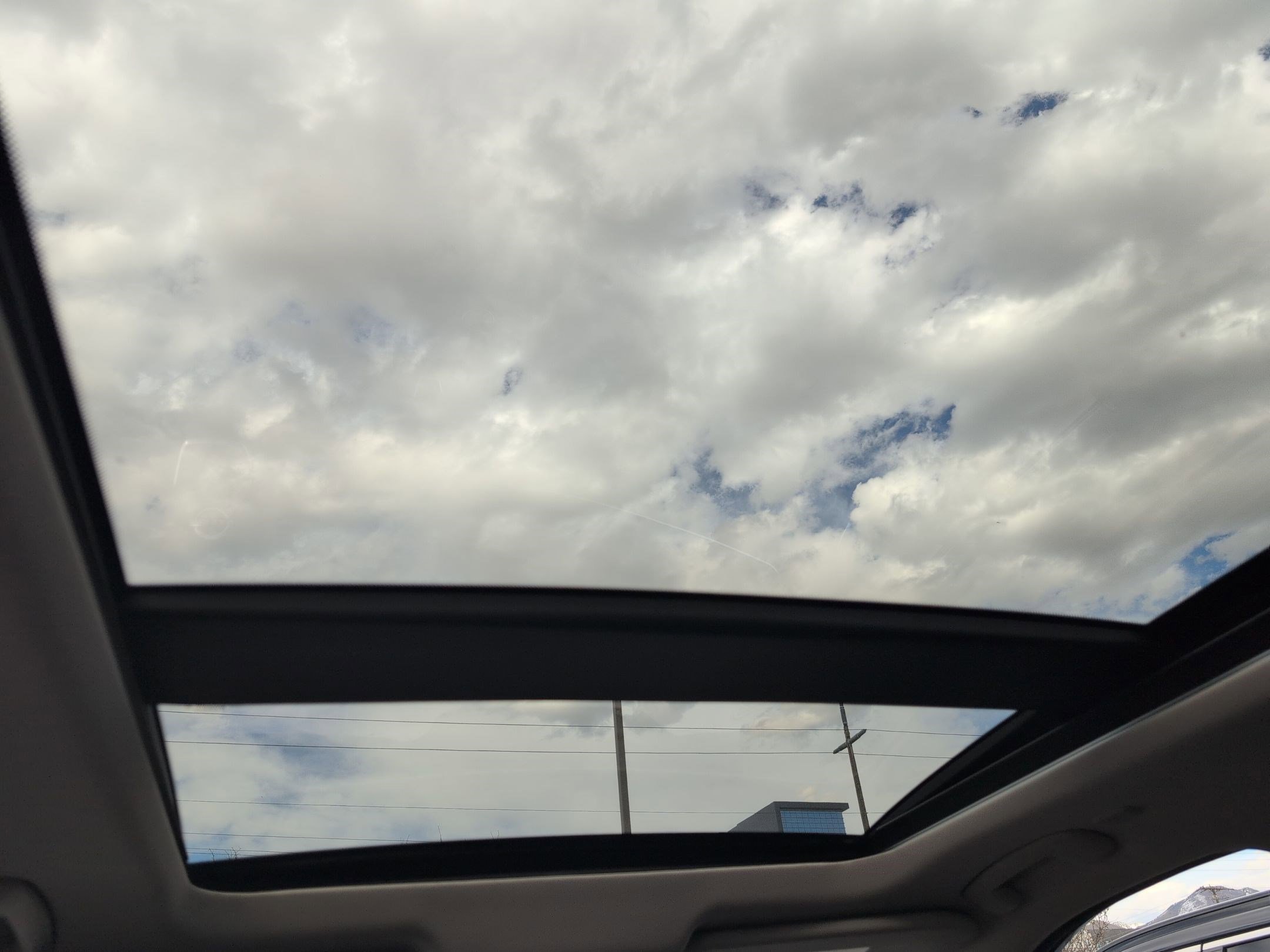 Used 2023 Nissan Rogue SV w/ SV Premium B Package image 18